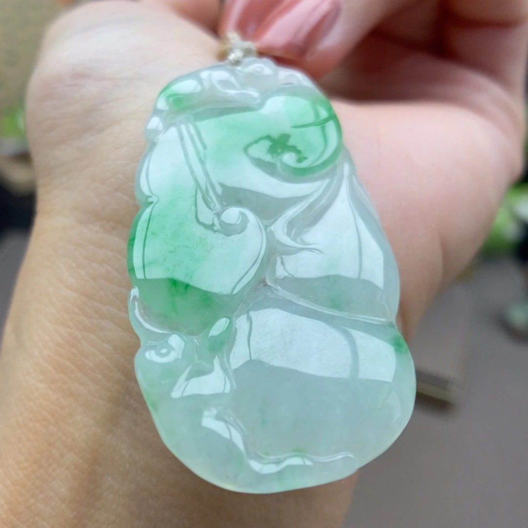 翡翠未镶嵌颈饰吊坠1