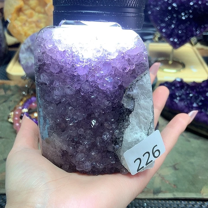 紫晶大型摆件（非配饰）未镶嵌
