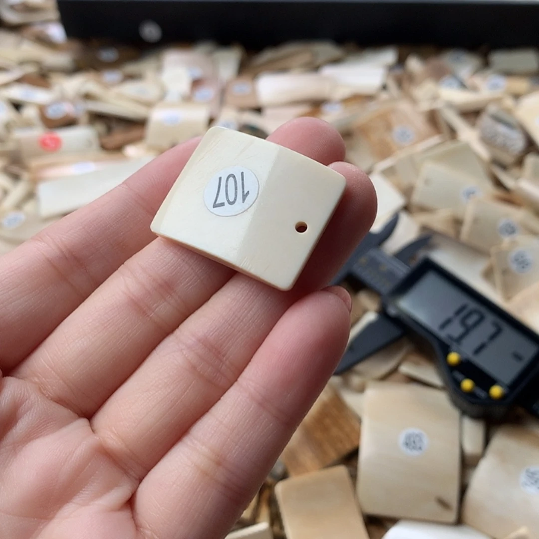 泥塑不打孔联系客服