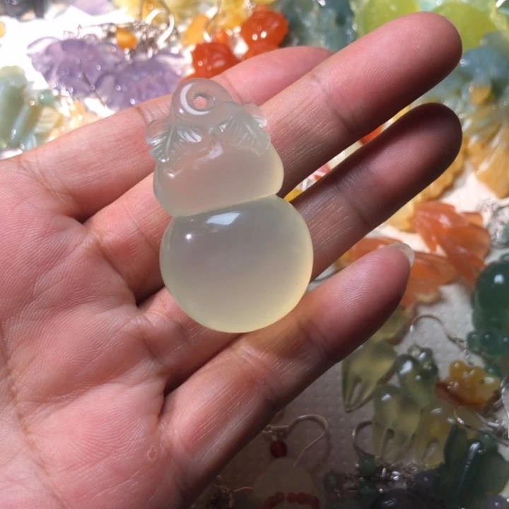 蛇纹石玉未镶嵌耳坠挂件