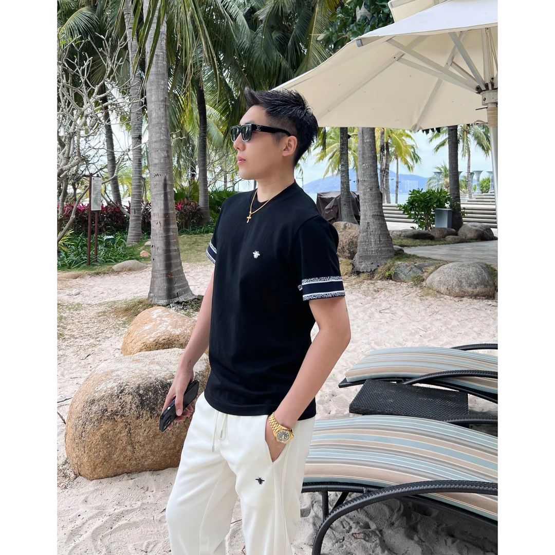 【蜜蜂织带】25秋季柔性液氨棉贴身舒适刺绣情侣短袖T恤男士半袖