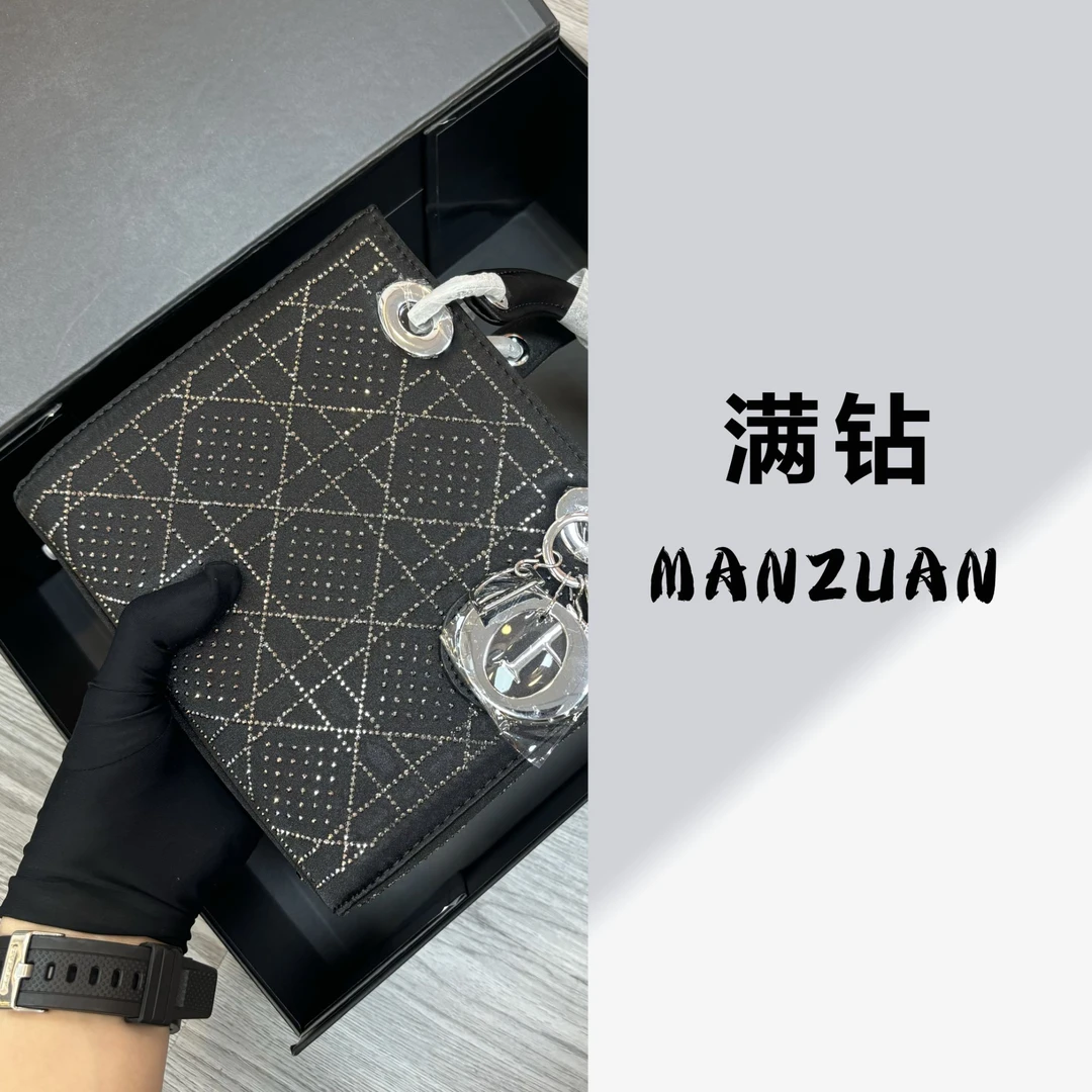 黛姵丽【满钻】水钻手提包尼龙绸缎女包走秀包轻奢气质女包