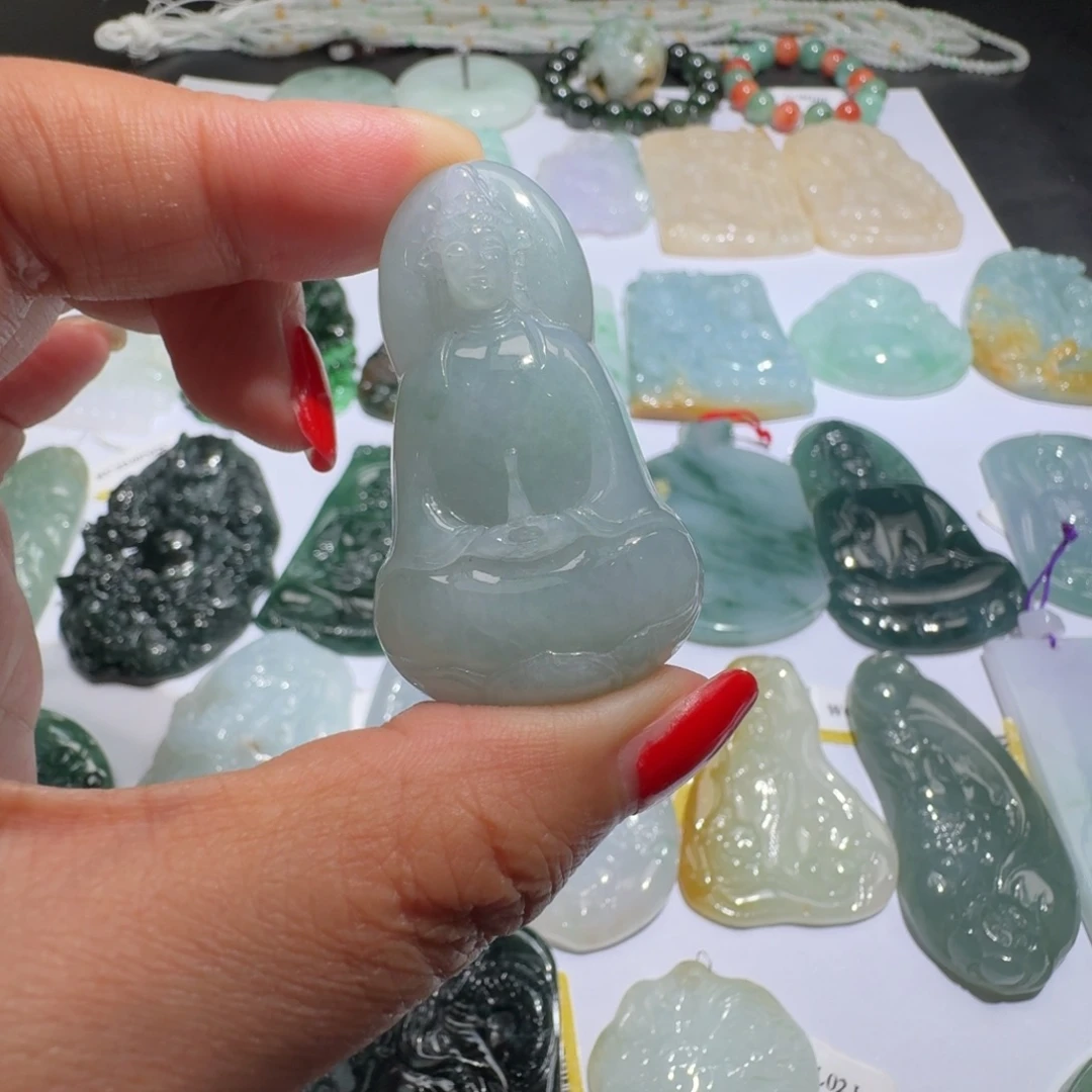 翡翠未镶嵌颈饰吊坠