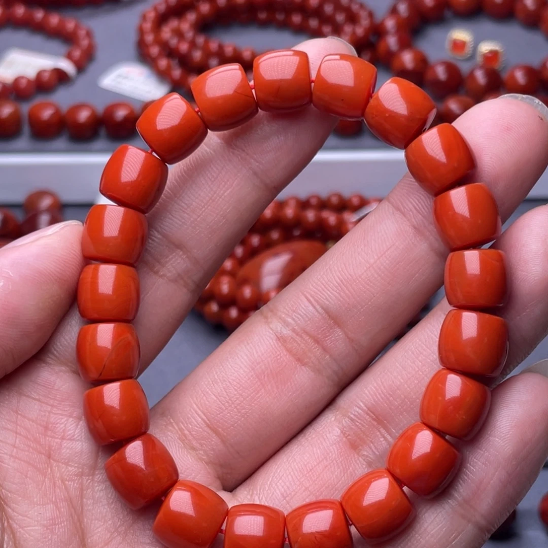 独***月未镶嵌配珠南红玛瑙10.4mm瓦西柿子红圆直切手串