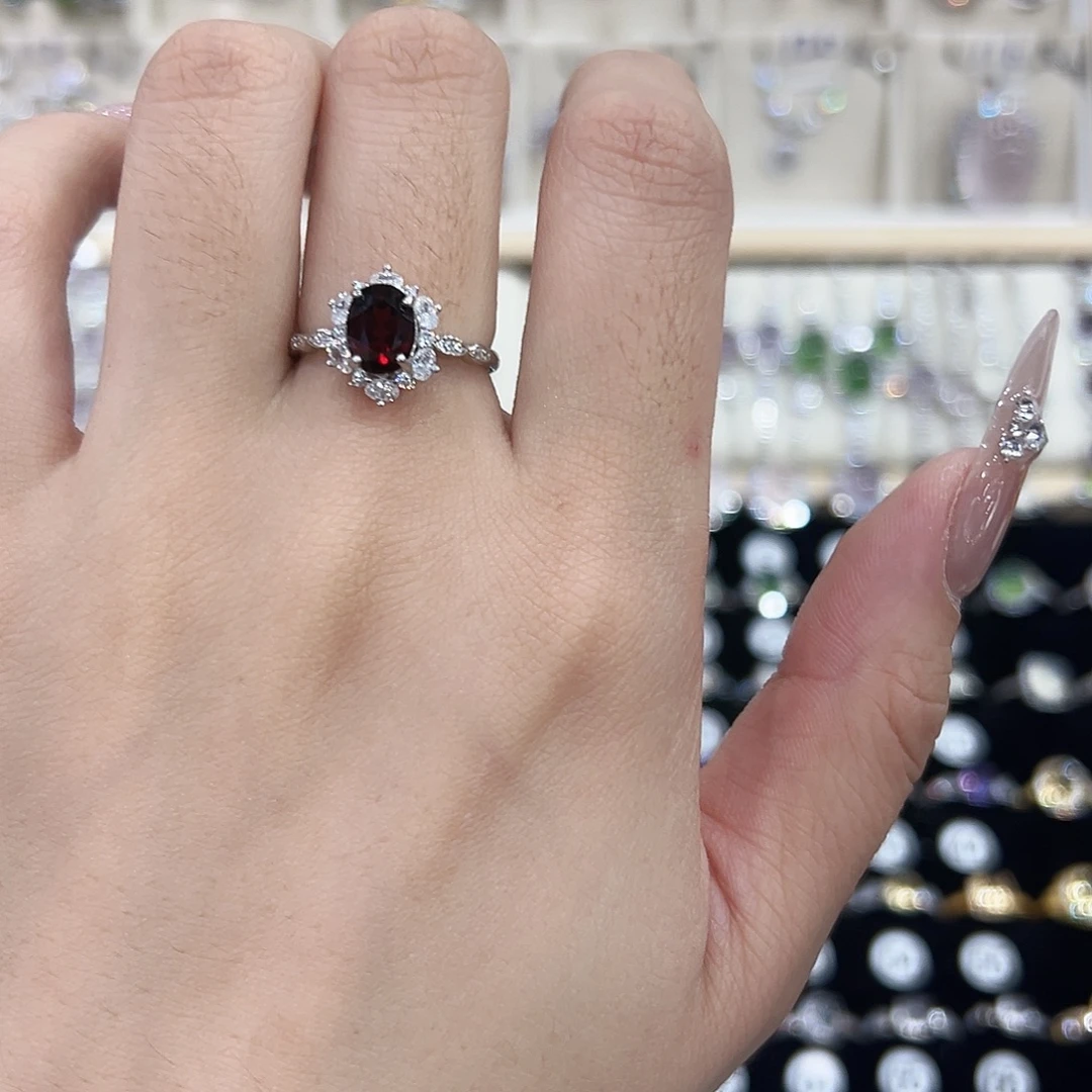 银S925镶嵌戒指红宝石