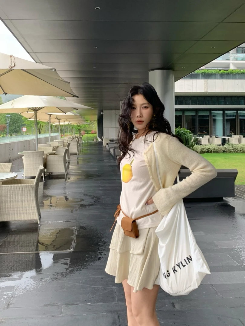 70不是七十【山樱漫舞】早春韩版修身毛织开衫上衣