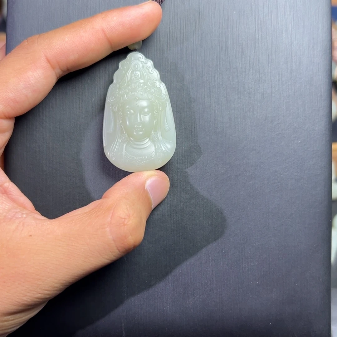 和田玉（青白玉）未镶嵌颈饰