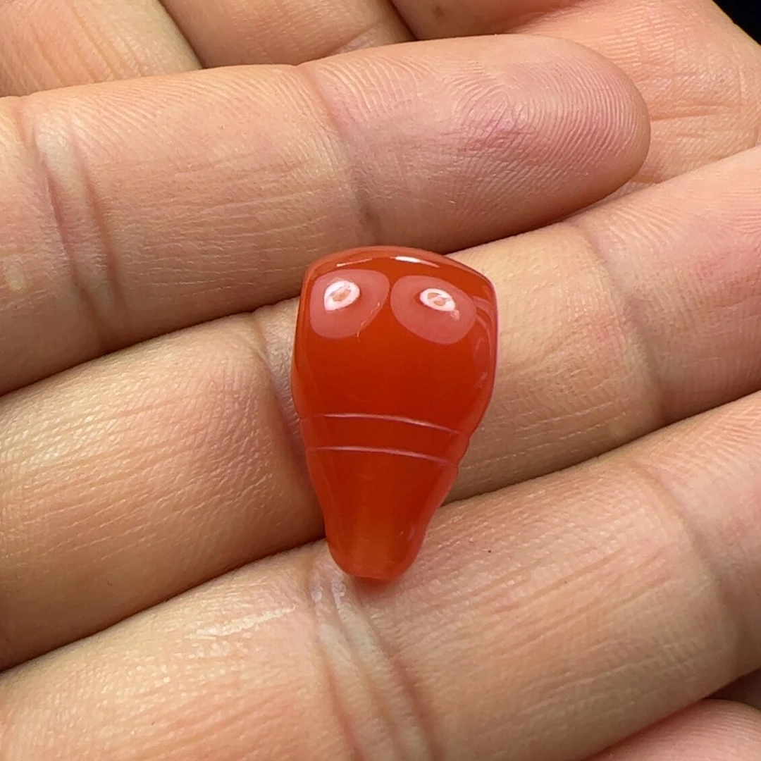 未镶嵌三通南红玛瑙