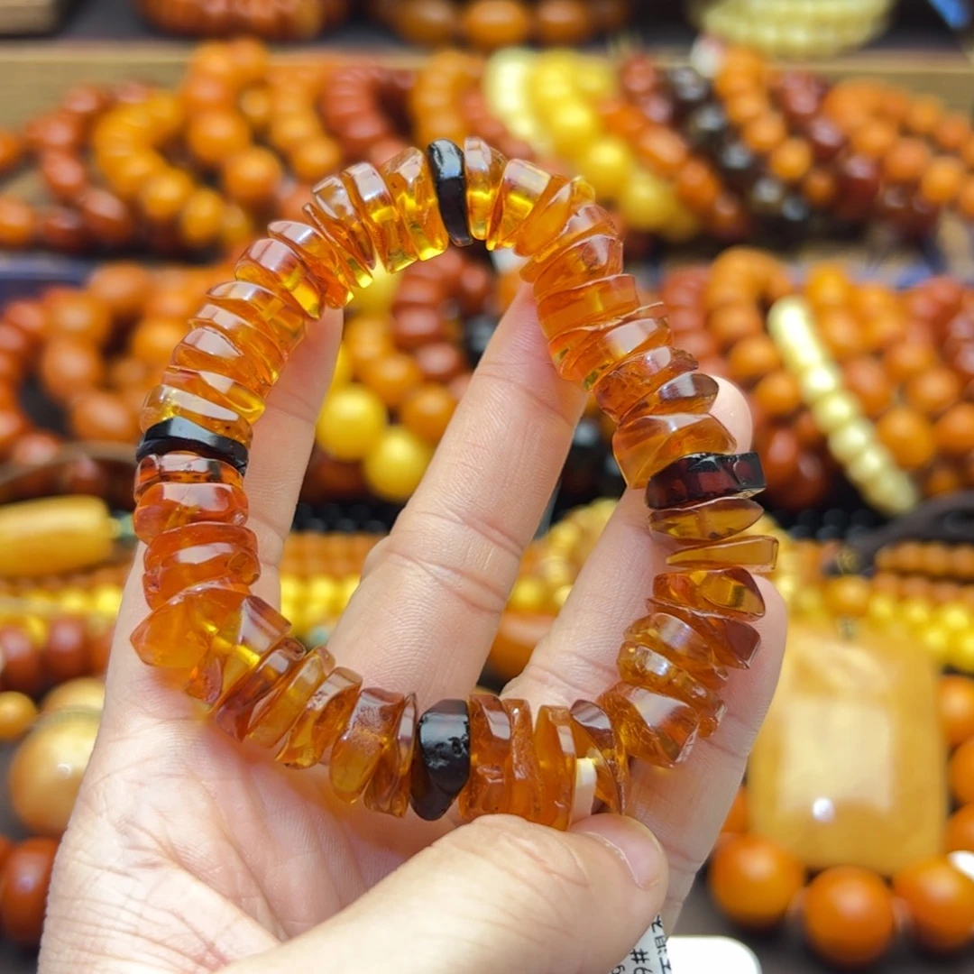 琥珀未镶嵌珠宝奇石多样性发其一