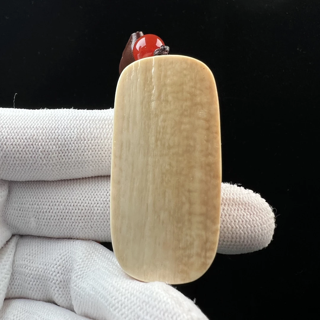 P1681天然猛犸牙金皮 肥皂无事牌 24*50*17mm支持鉴定 假一罚四