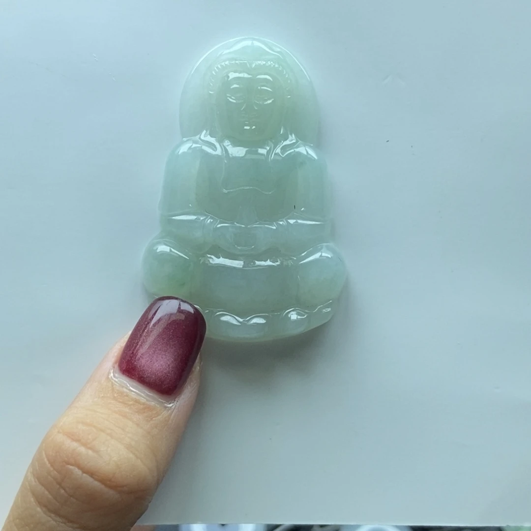 翡翠颈饰未镶嵌神**只观音