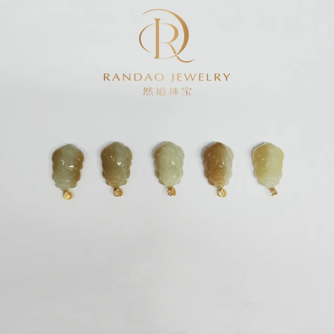 【然道珠宝】和田玉糖料18K金扣头貔貅吊坠（多样性发货发其一）