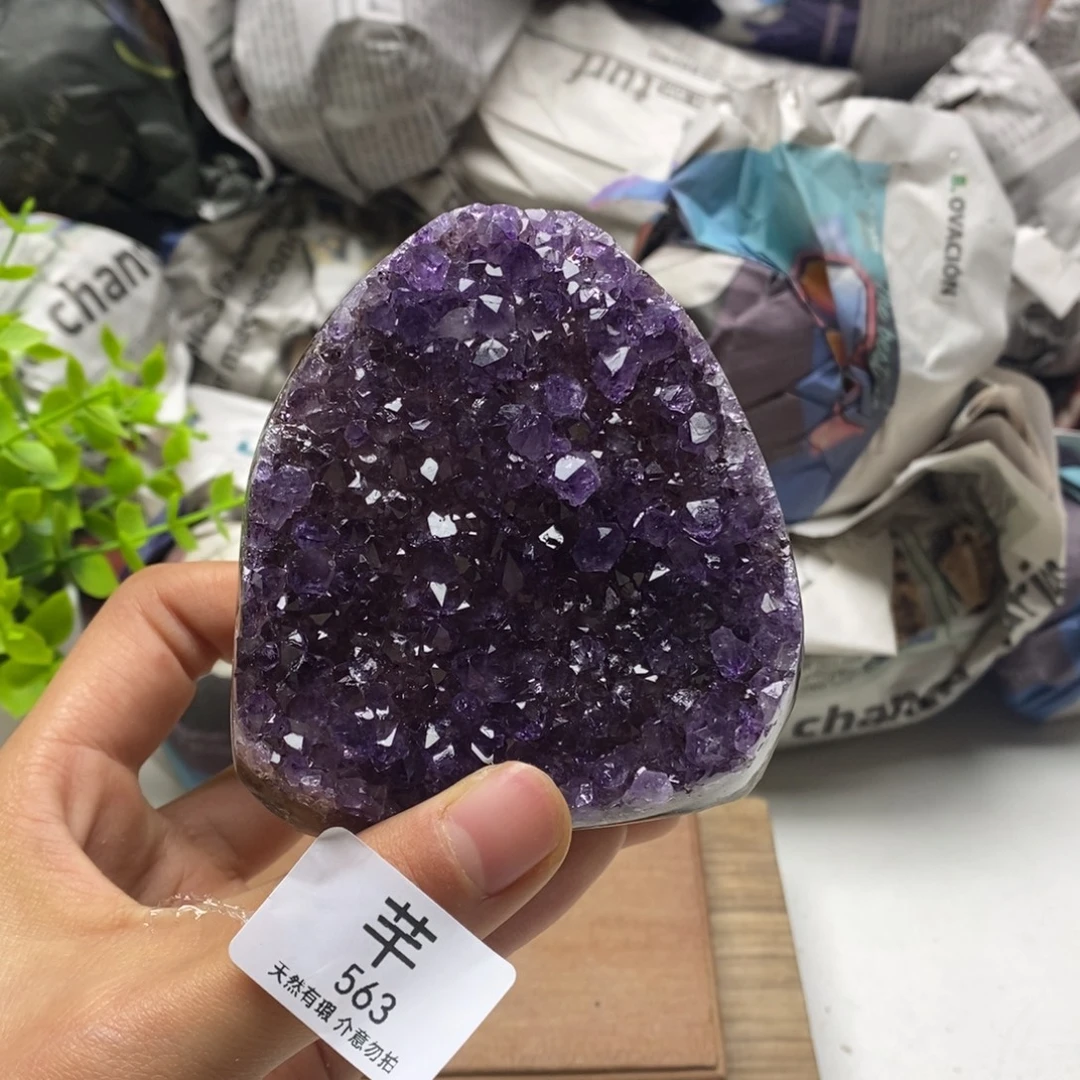 未镶嵌水晶珠宝半成品