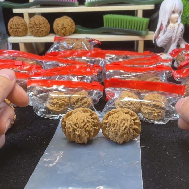 文玩核桃把件?四座楼