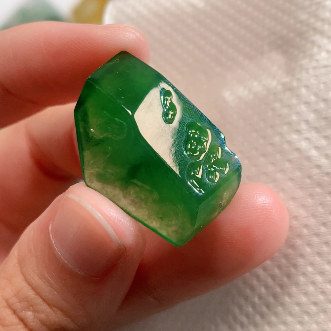 翡翠未镶嵌吊坠(不含链)27