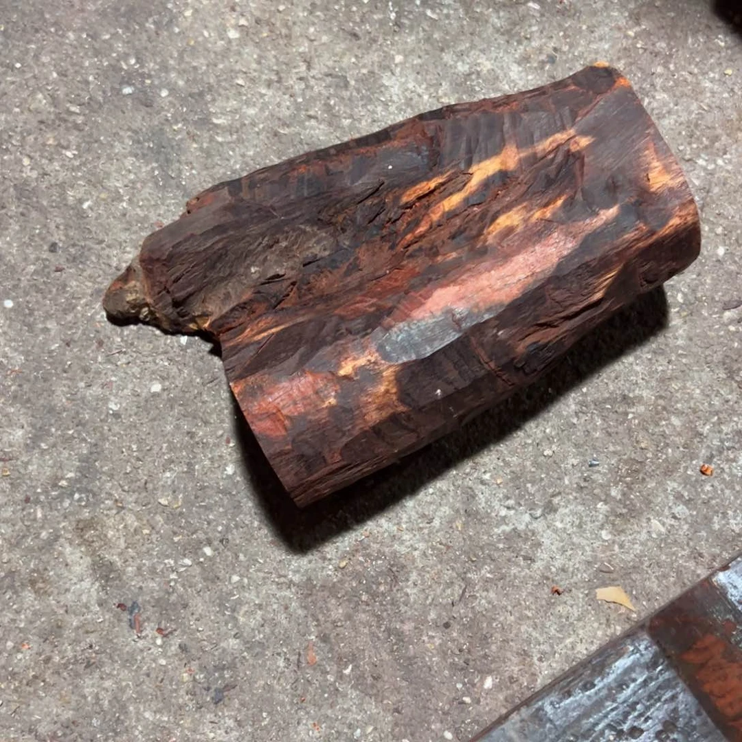 任***生紫檀木类端景台印度小叶紫檀