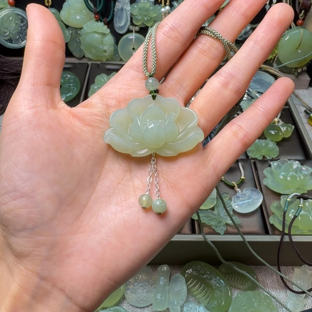 蛇纹石玉项链未镶嵌