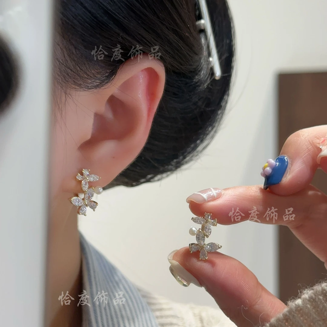 【恰度】七夕特制比翼双飞锆石蝴蝶耳钉