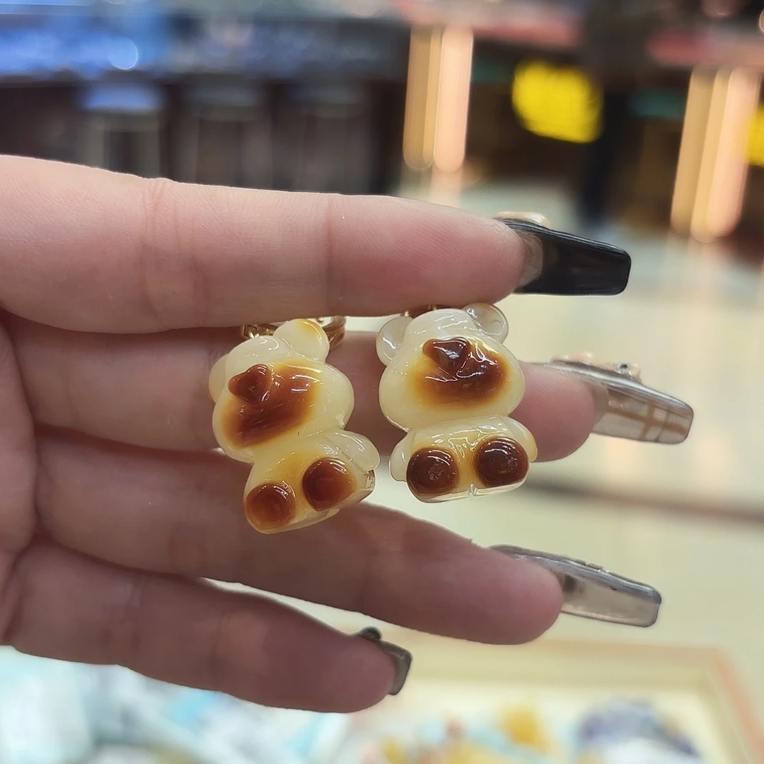 琥珀手镯未镶嵌琥珀
