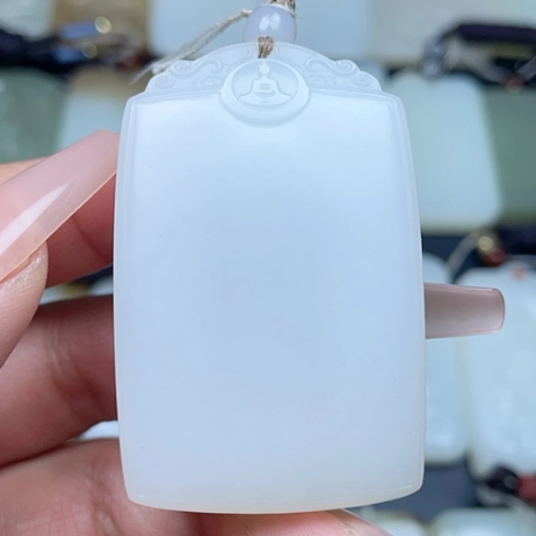 【闪购商品】颈饰未镶嵌和田玉