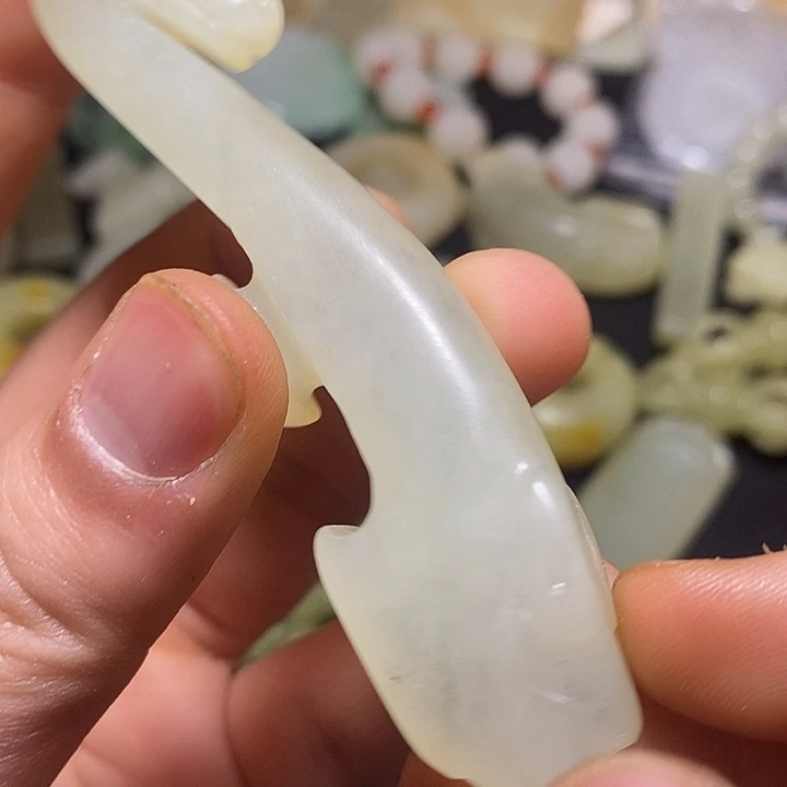 和田玉（糖玉）未镶嵌颈饰