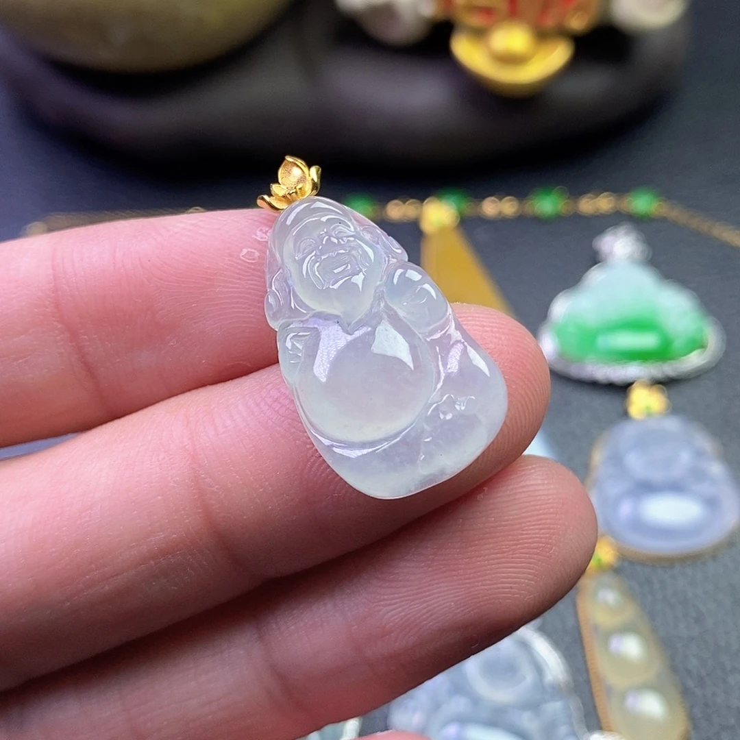 颈饰18K金镶嵌翡翠