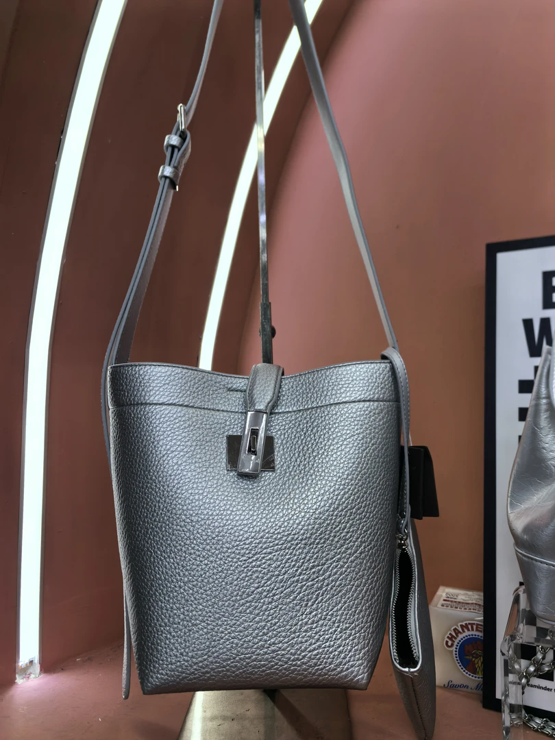 直播专用1450-1499女包福利款默认微瑕