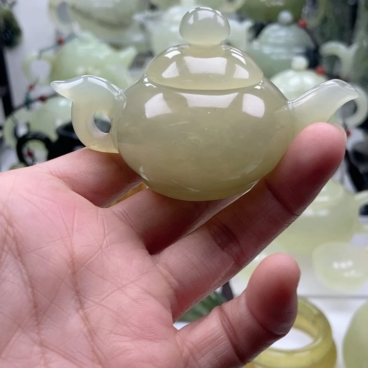 蛇纹石玉壶未镶嵌金****司