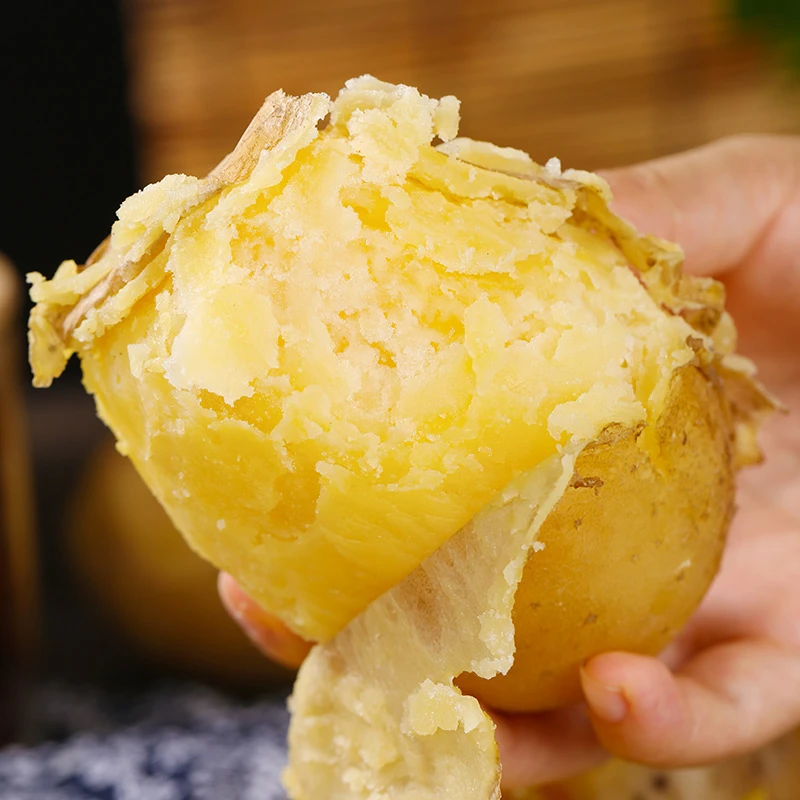 新鲜黄皮黄心土豆粉面沙糯甘肃定西产地洋芋马铃薯