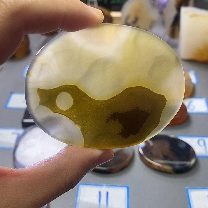 玛瑙/玉髓未镶嵌珠宝半成品