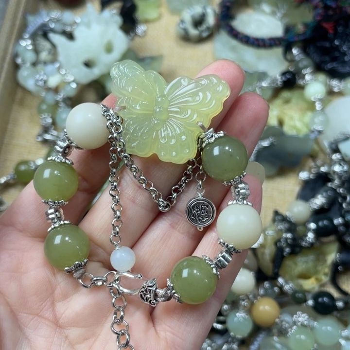 蛇纹石玉合金颈饰