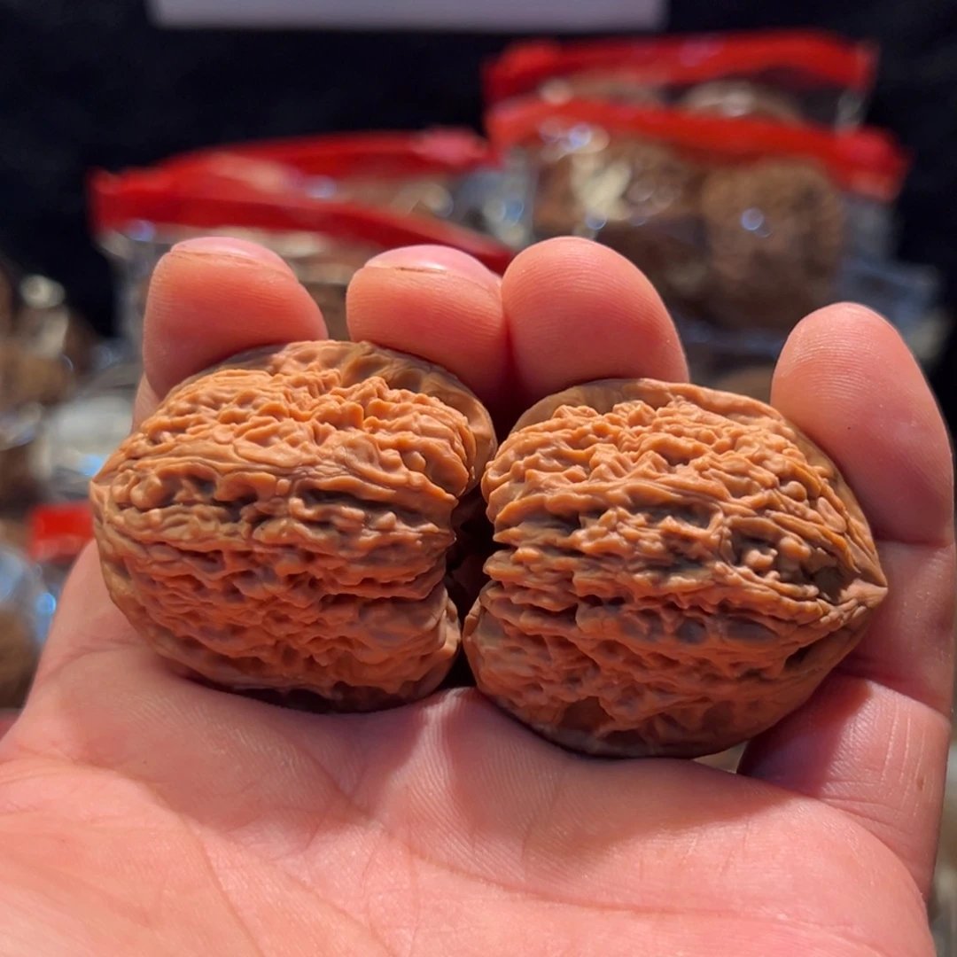 文玩核桃把件海*深南疆38