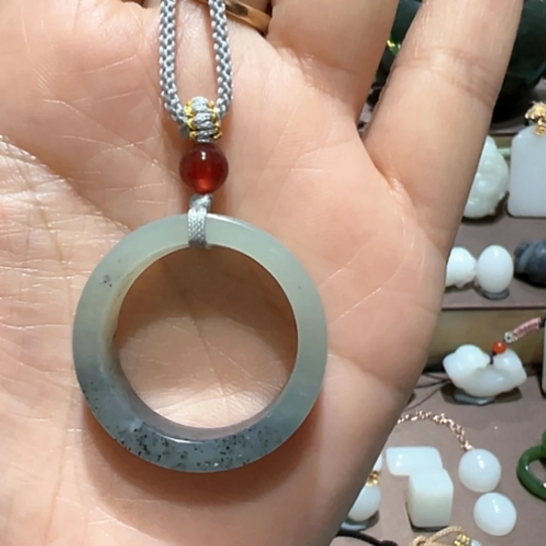 【闪购商品】未镶嵌和田玉车挂