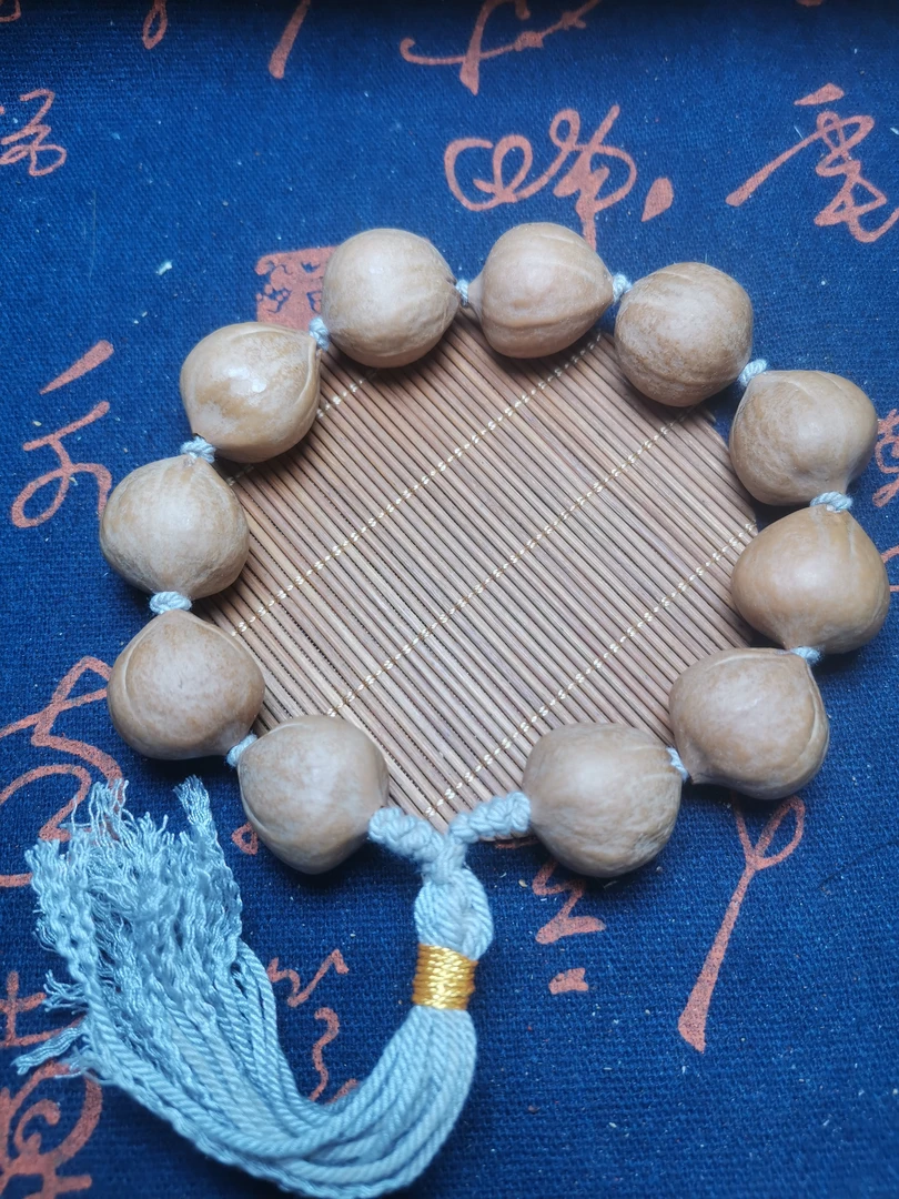 橄榄核德庆王手串 2.4