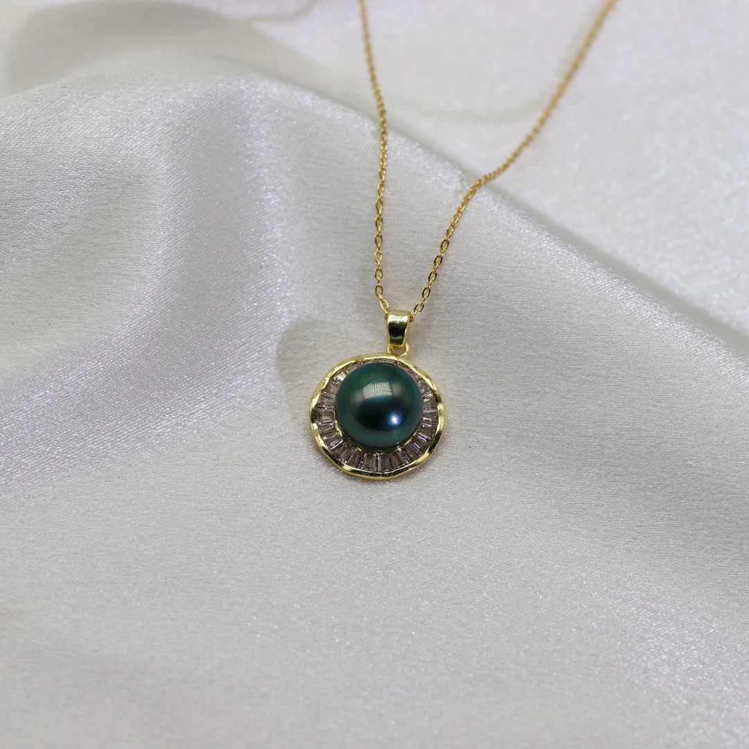 184 星光闪耀孔雀绿珍珠吊坠