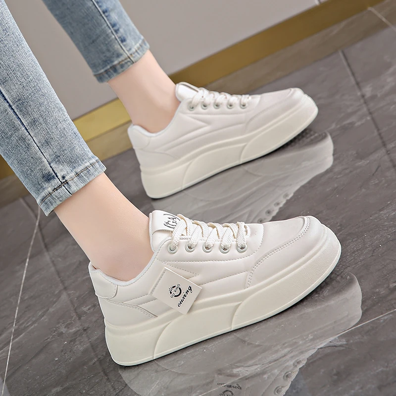 踩屎感真皮小白鞋女2025新款春季爆款休闲百搭板鞋软底防滑运动鞋