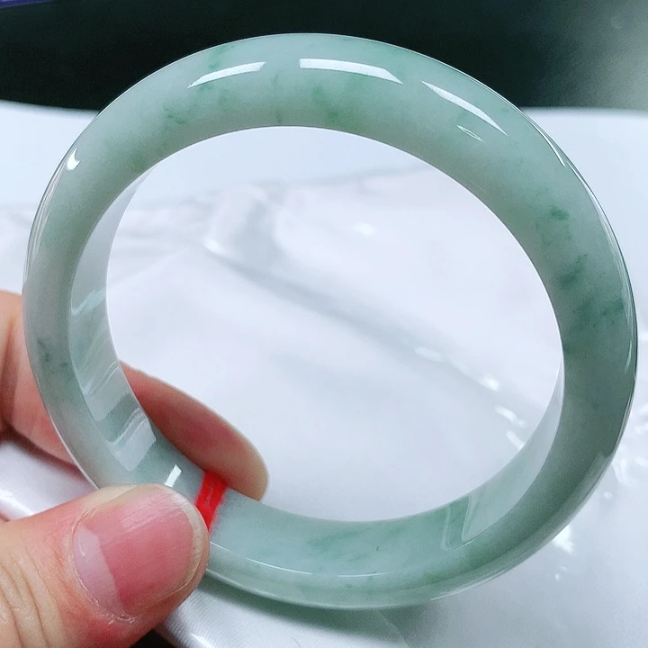 翡翠手镯未镶嵌翡翠手镯 未镶嵌