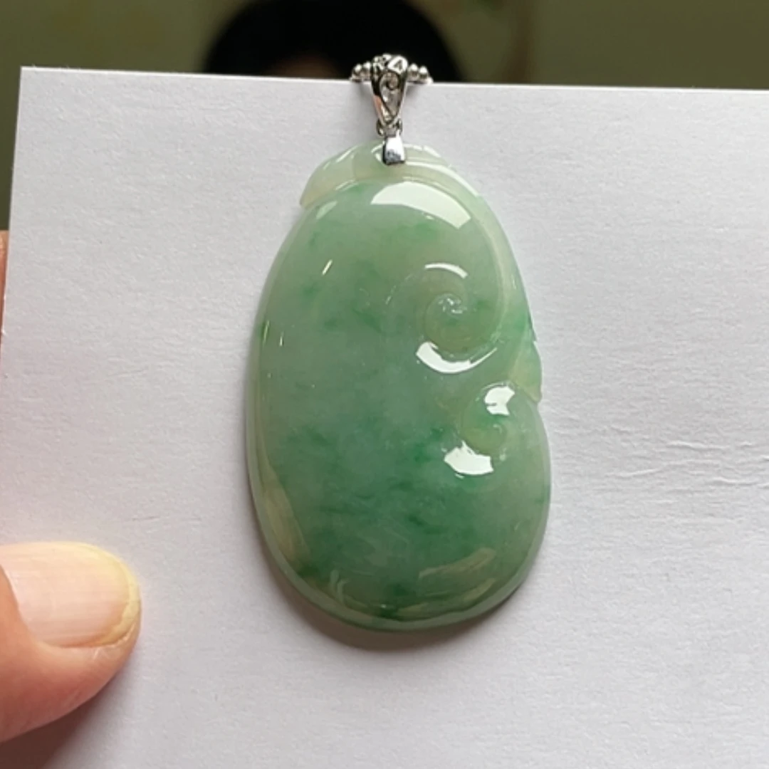 【闪购商品】吊坠(不含链)18K金镶嵌翡翠