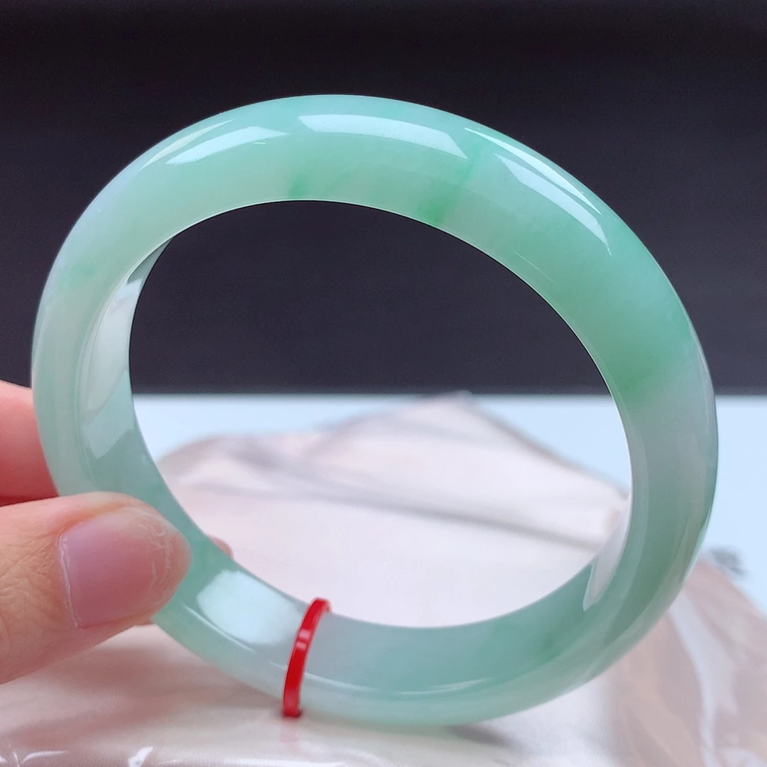 翡翠未镶嵌手镯002031 手镯