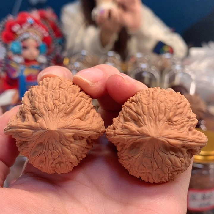 吊坠文玩核桃39 原桩绣球