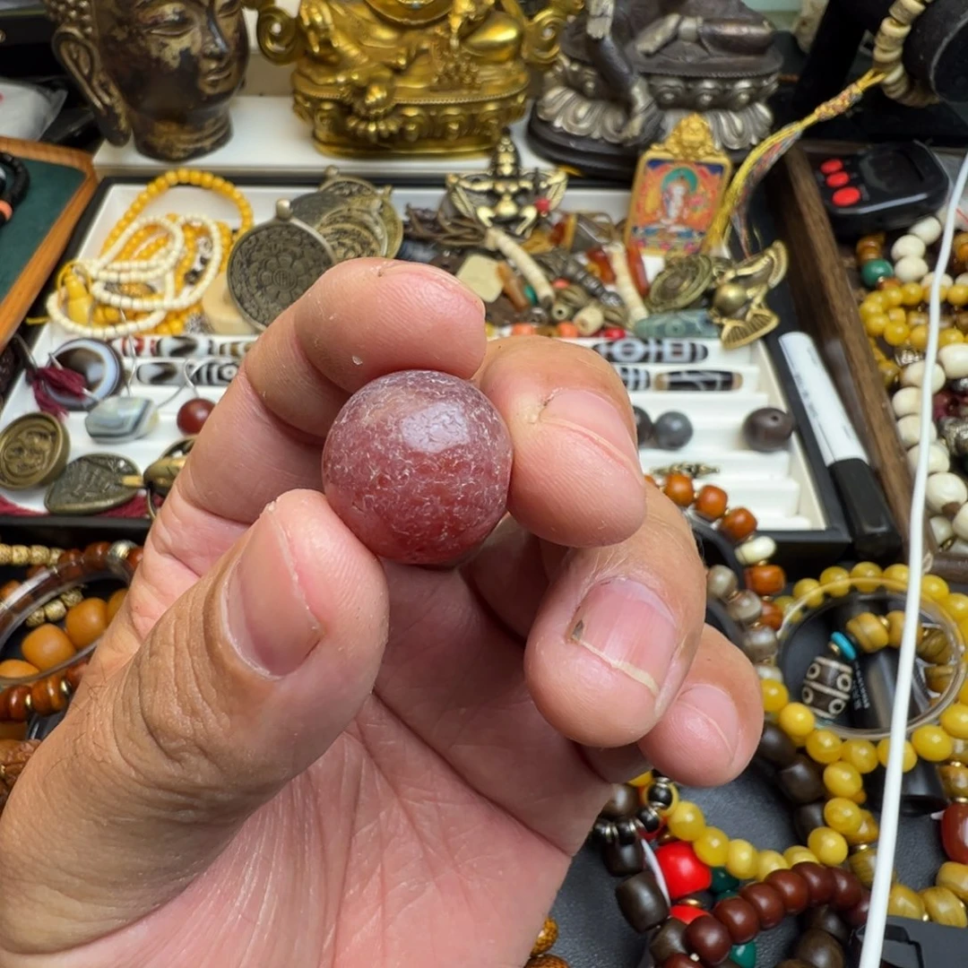 L***。泥塑………………………………