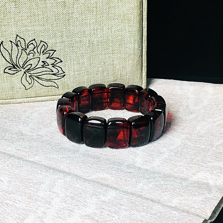 血丝珀排手串带礼盒YU085