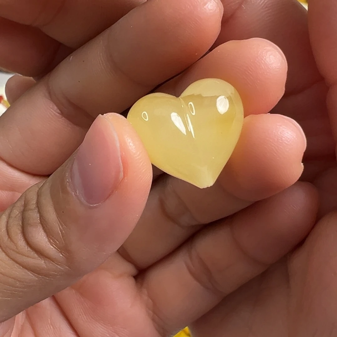 蜜蜡未镶嵌裸石配珠