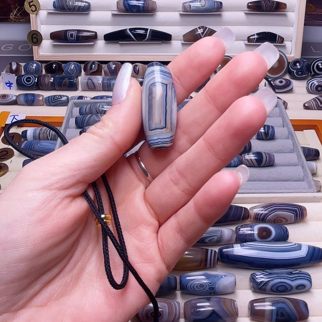 用***3玛瑙/玉髓未镶嵌颈饰