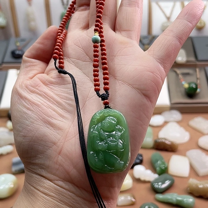 和田玉未镶嵌颈饰