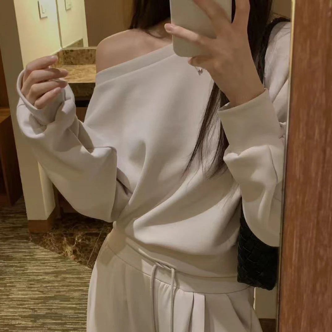 No退No换韩国东大门女装2025新款设计感斜肩卫衣女605b