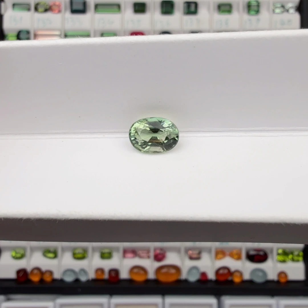 未镶嵌珠宝半成品碧玺天然1.56克拉