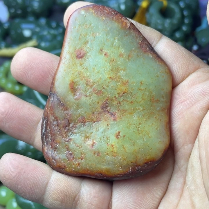 未镶嵌岫岩老玉（透闪石质玉）挂件