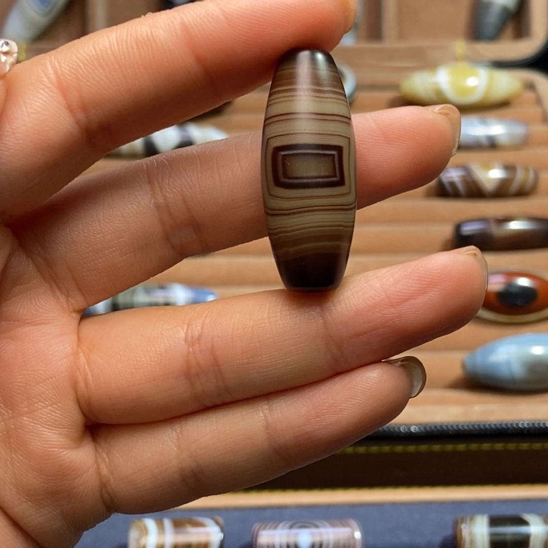 唐***九玛瑙/玉髓未镶嵌颈饰