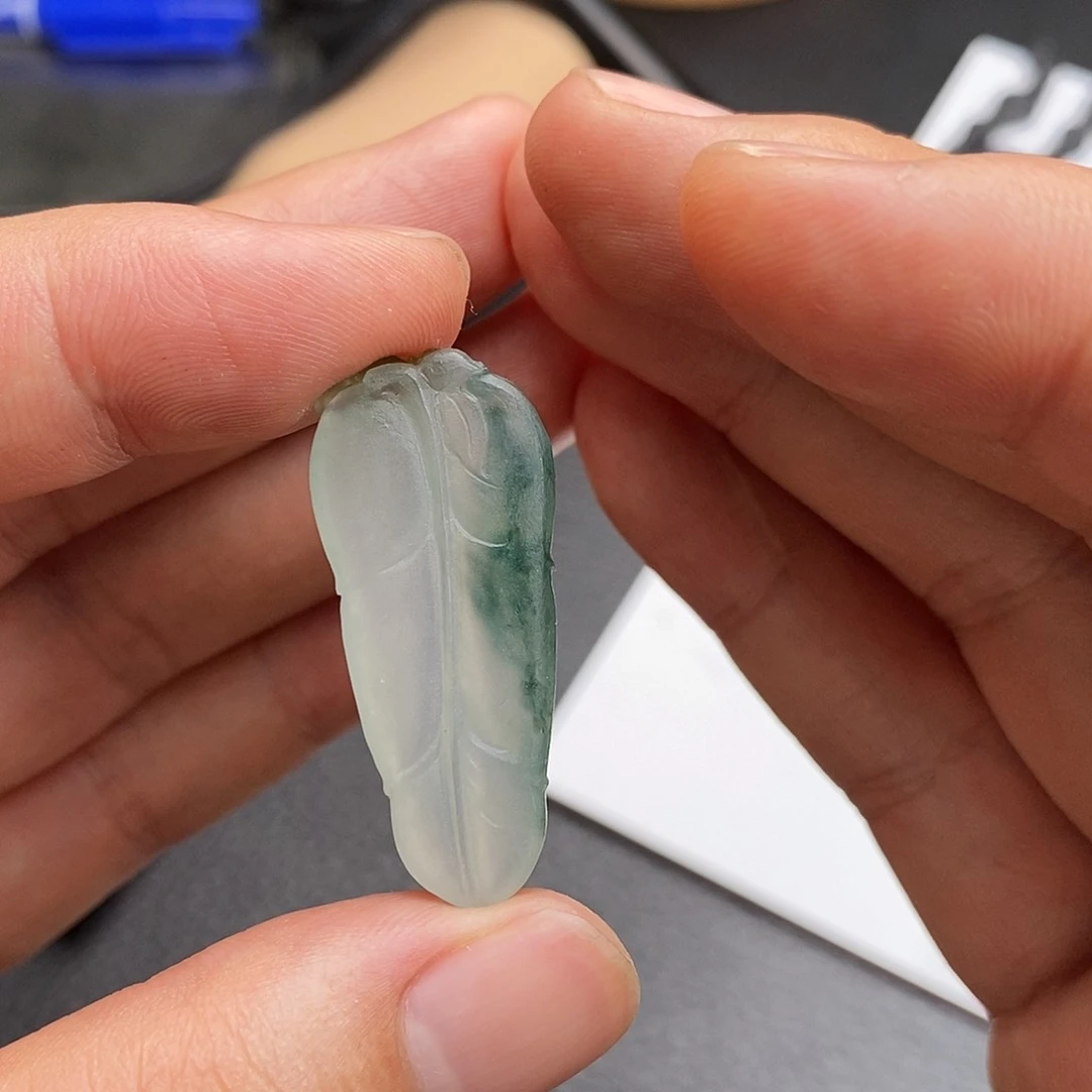 未镶嵌定制翡翠叶子